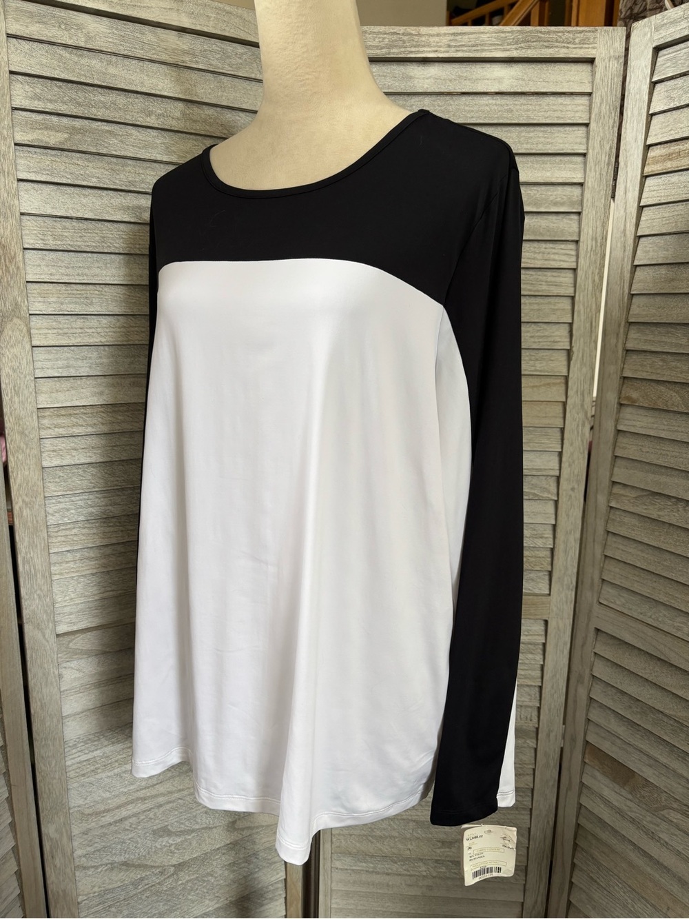 NWT RARE Luxury DONCASTER Black & White Colorblock Top 2X MSRP $210 Deadstock